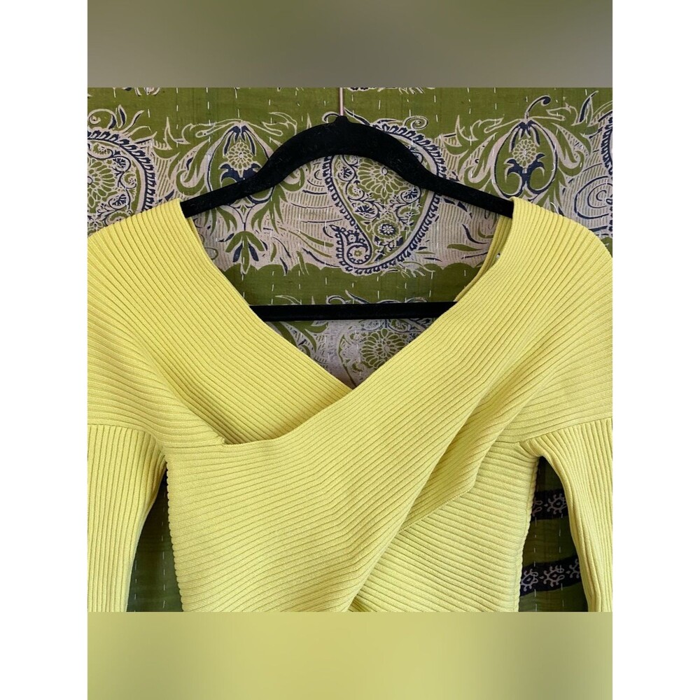 The Fold Lemon Yellow Criss Cross Ribbed Long Sleeve Top Size Small Loud Luxury - Picture 3 of 14